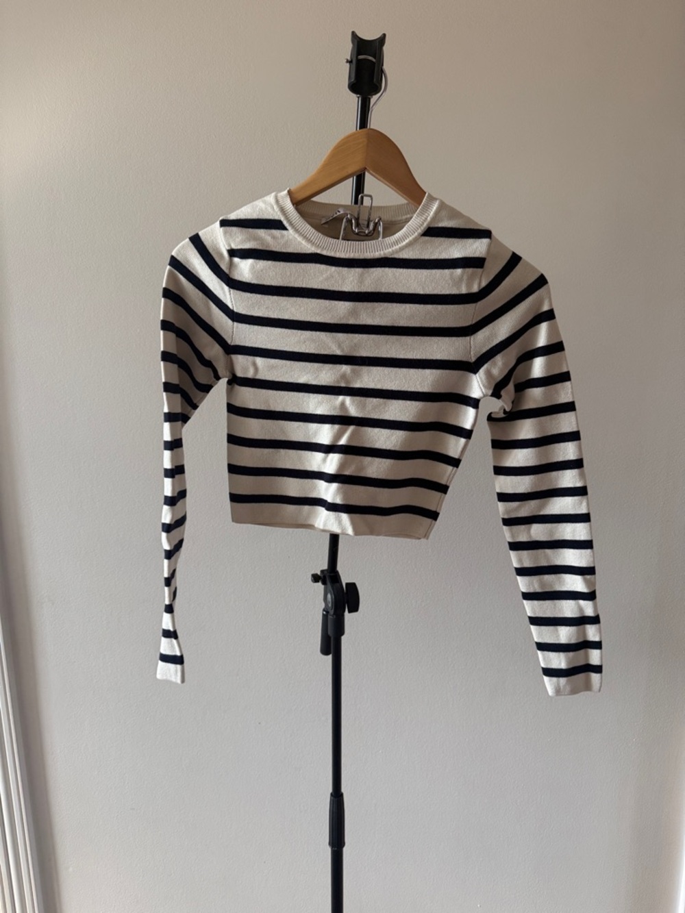 Zara Cream and Navy Blue Striped Crop Top - M